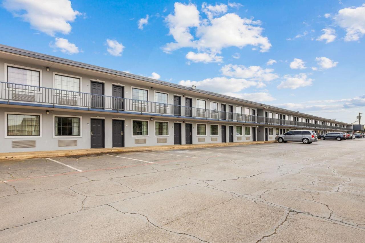 Americas Best Value Inn Fort Worth/Hurst — photo 6