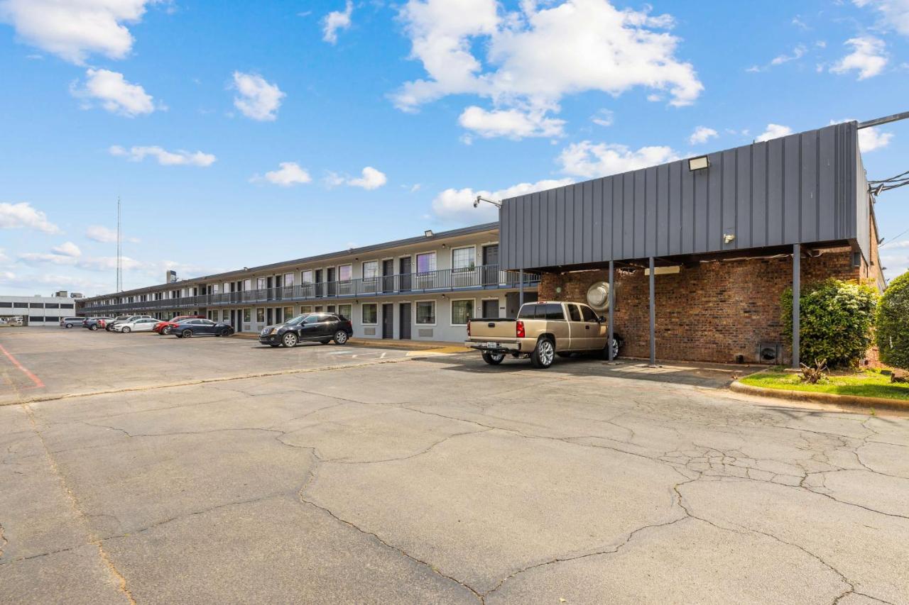 Americas Best Value Inn Fort Worth/Hurst — photo 13