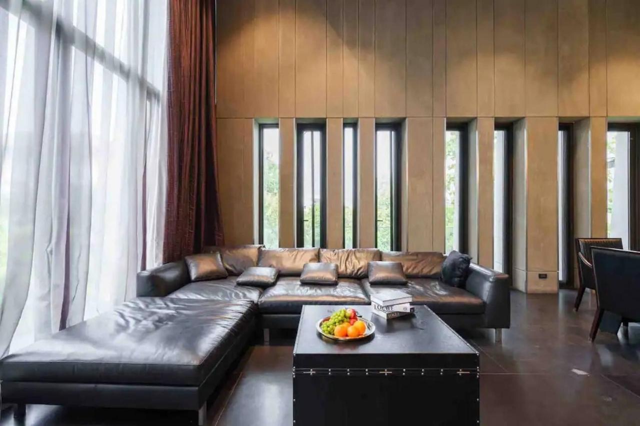 Luxury Modern Pool Jacuzzi Villa 5BR Thonglor - 5