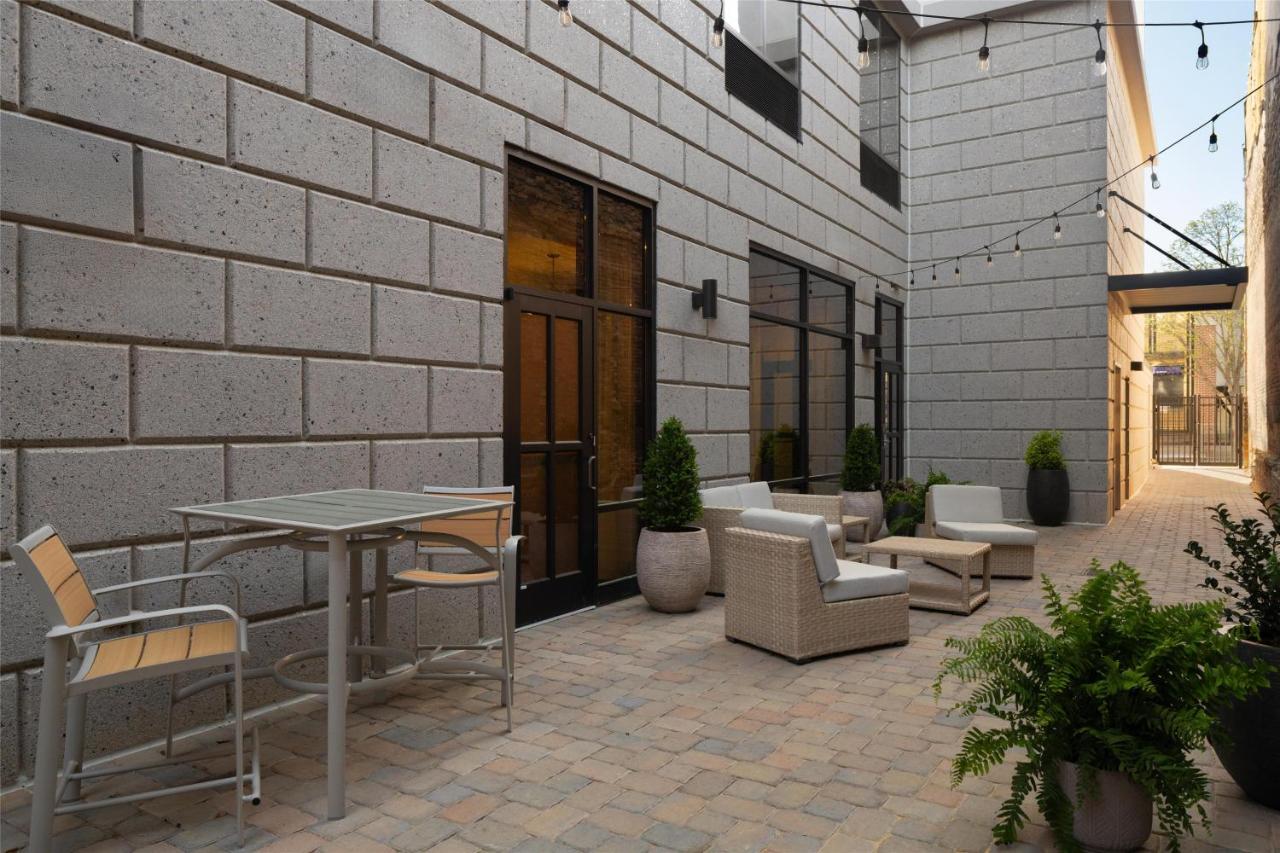 University Inn — photo 11