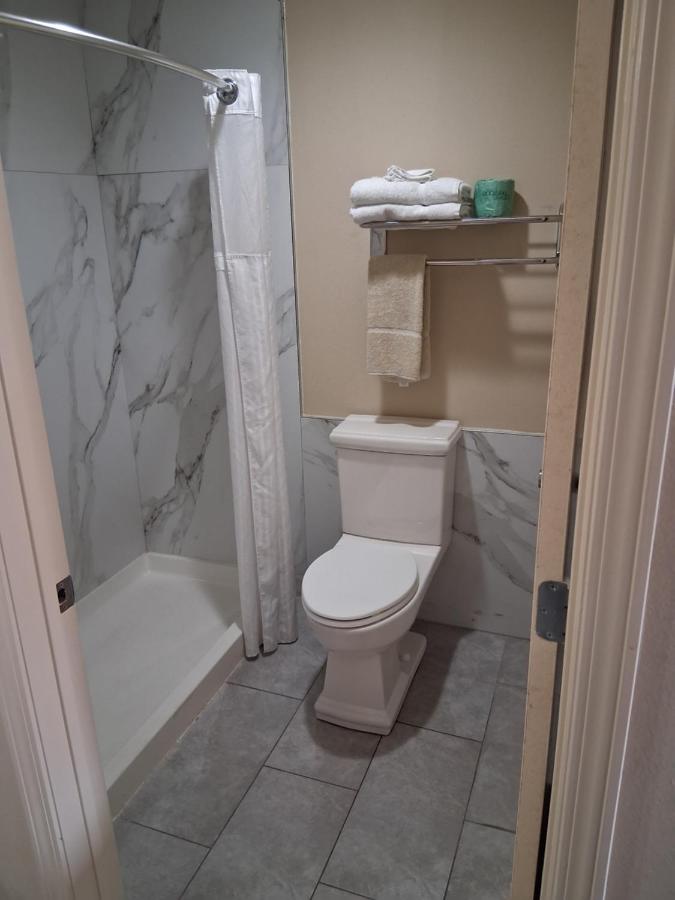 Cameron Inn & Suites — photo 13