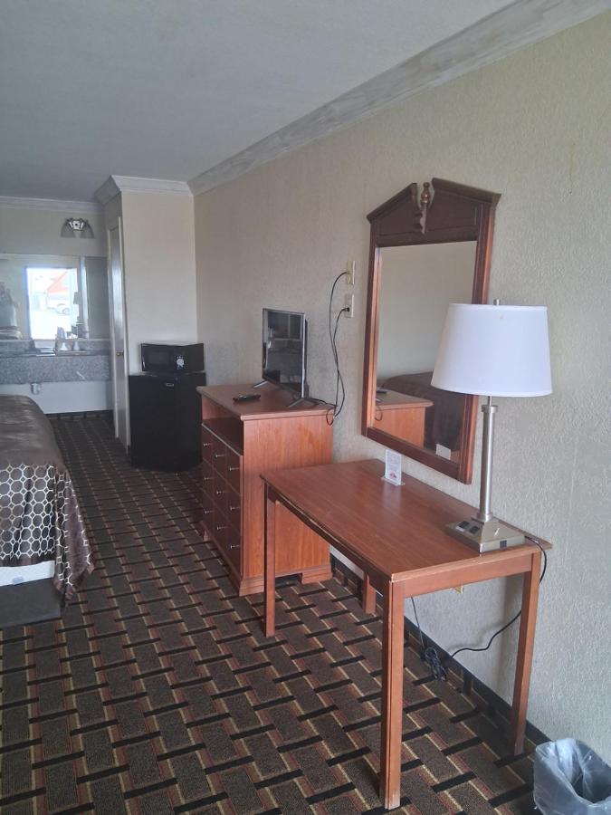 Cameron Inn & Suites — photo 14