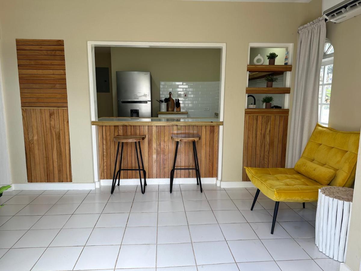 Falcon Breeze-Gated-Security-Airport Pickup Available - 5