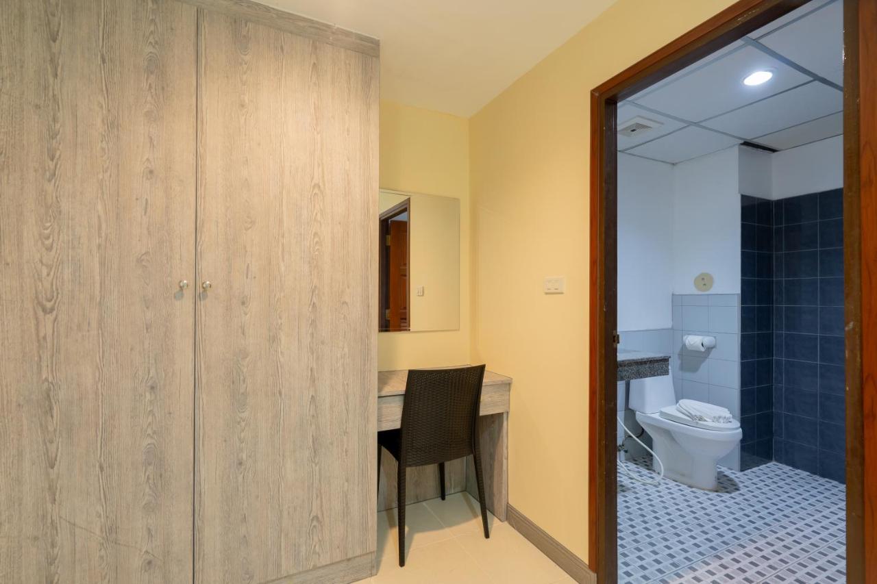 Square One Hotel Patong - 4