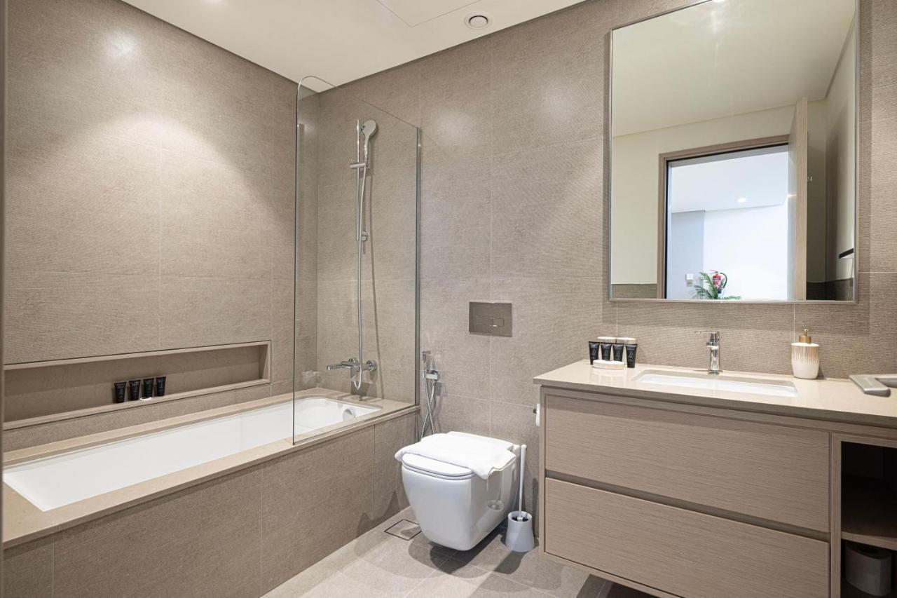 Grande Signature by Emaar! Amazing Pool, Gym and Location! - 3