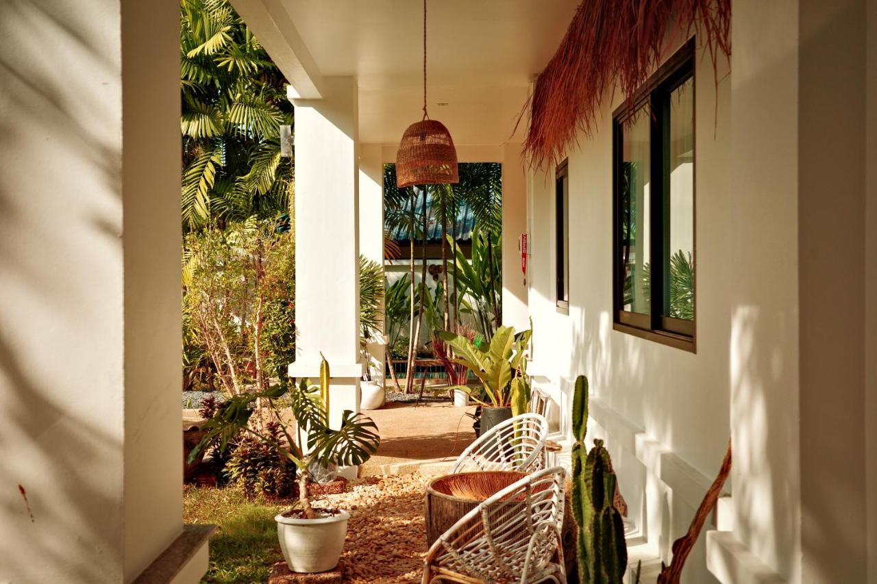 Beachfront pool villa - 4