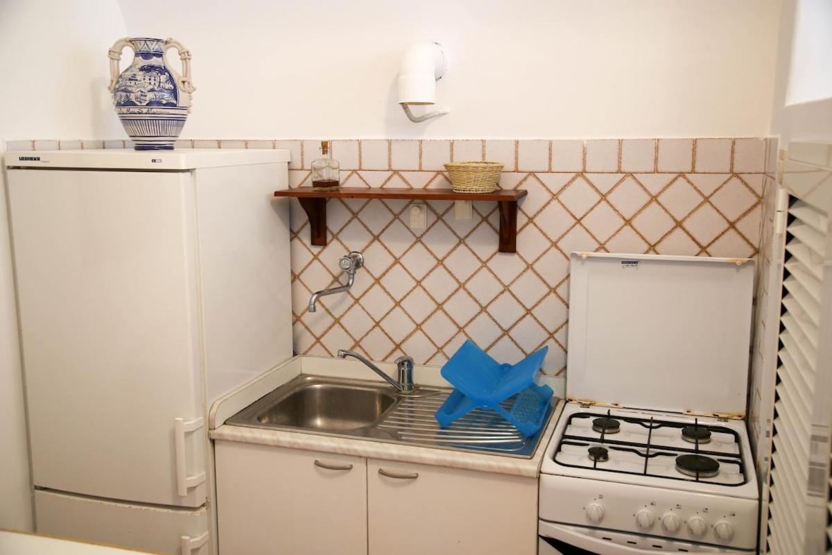 Lemon Grove, Capri - 3