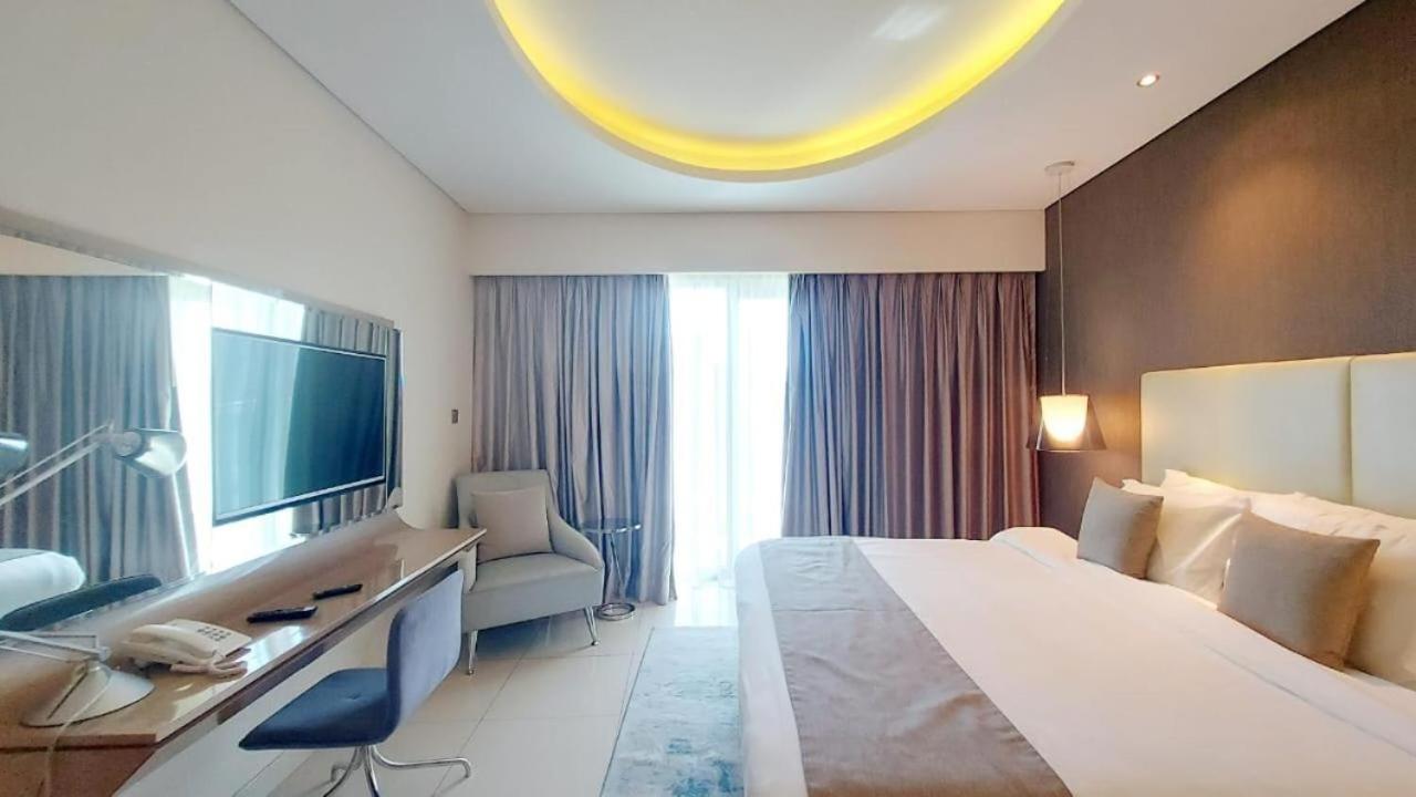 DAMAC Towers by Paramount Hotels & Resorts Dubai - 2