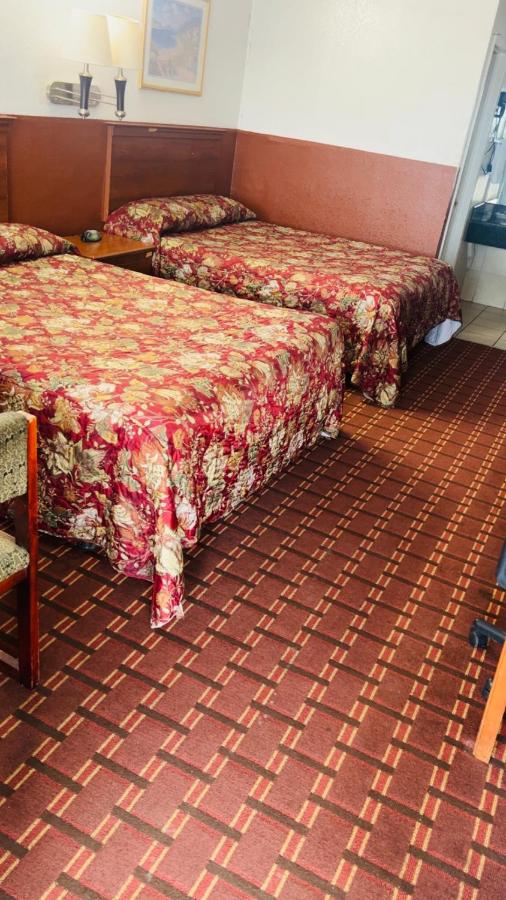 Robstown Motor Inn — photo 2