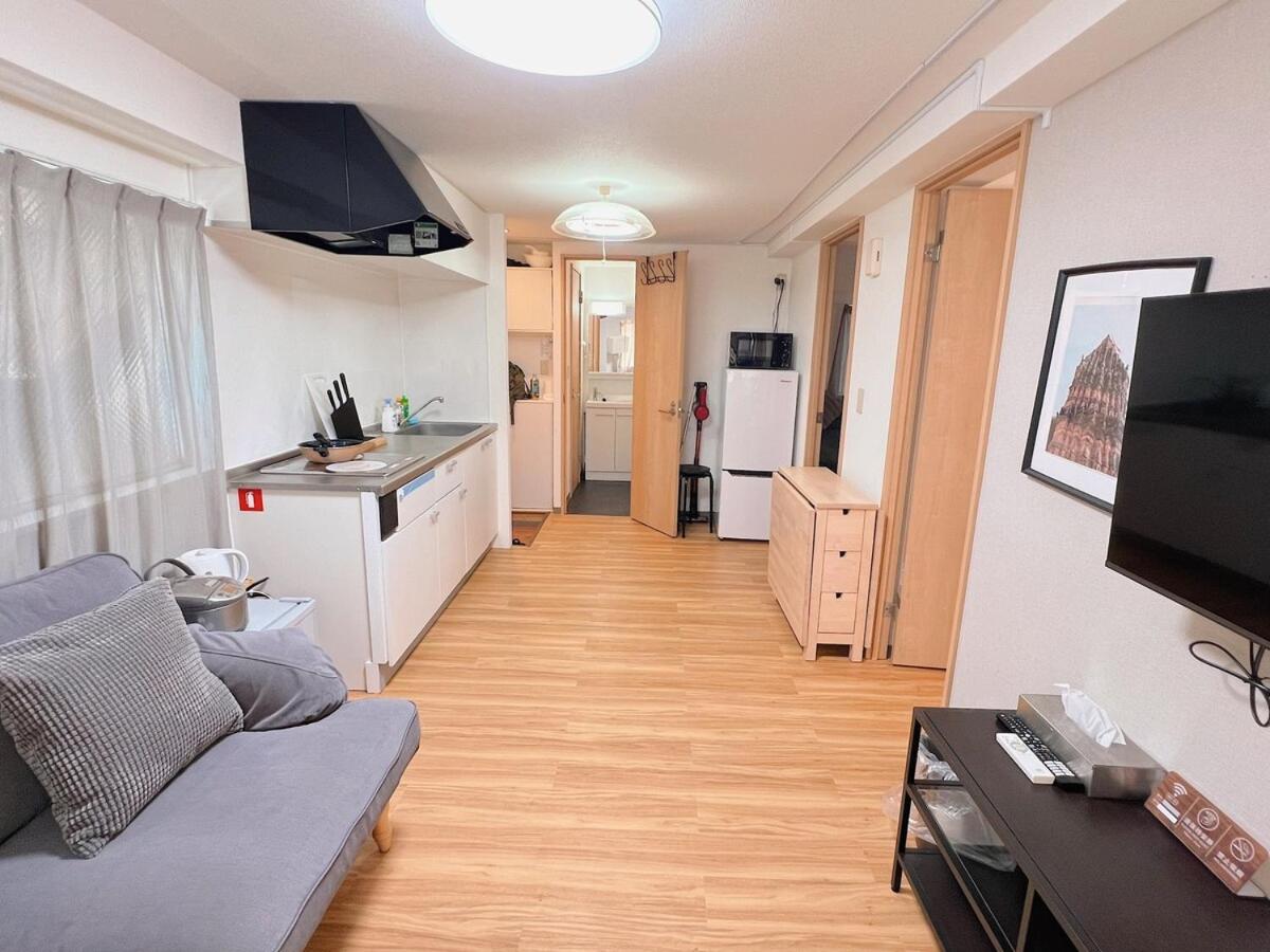 Walking distance to Sunshine, families are welcome and easy to live in - 5