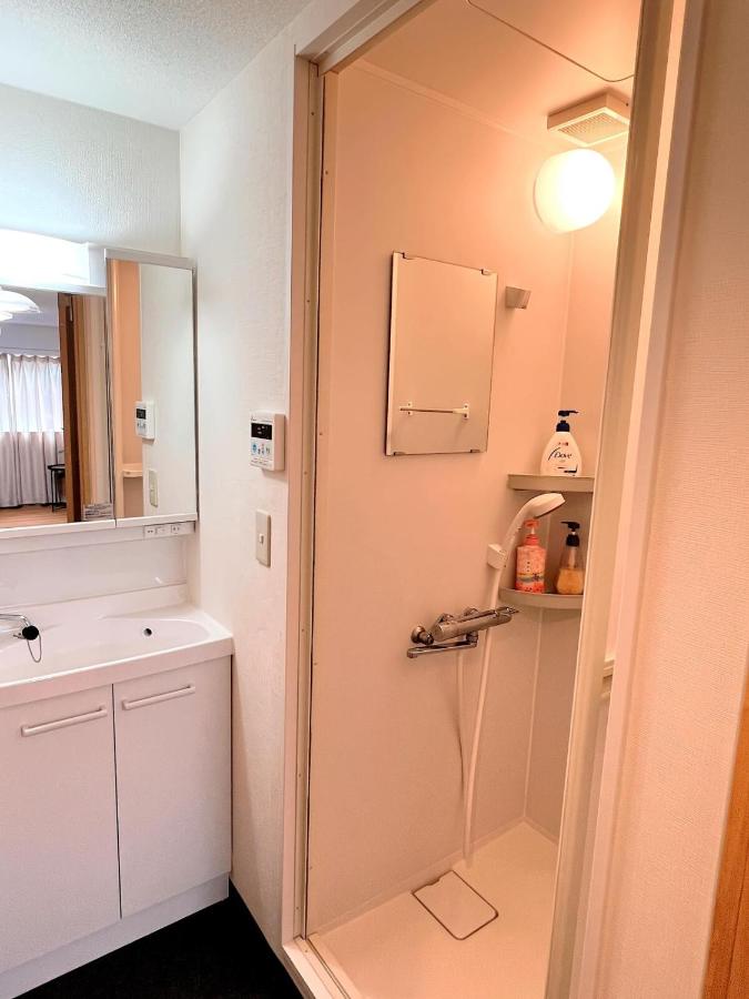 Walking distance to Sunshine, families are welcome and easy to live in - 3