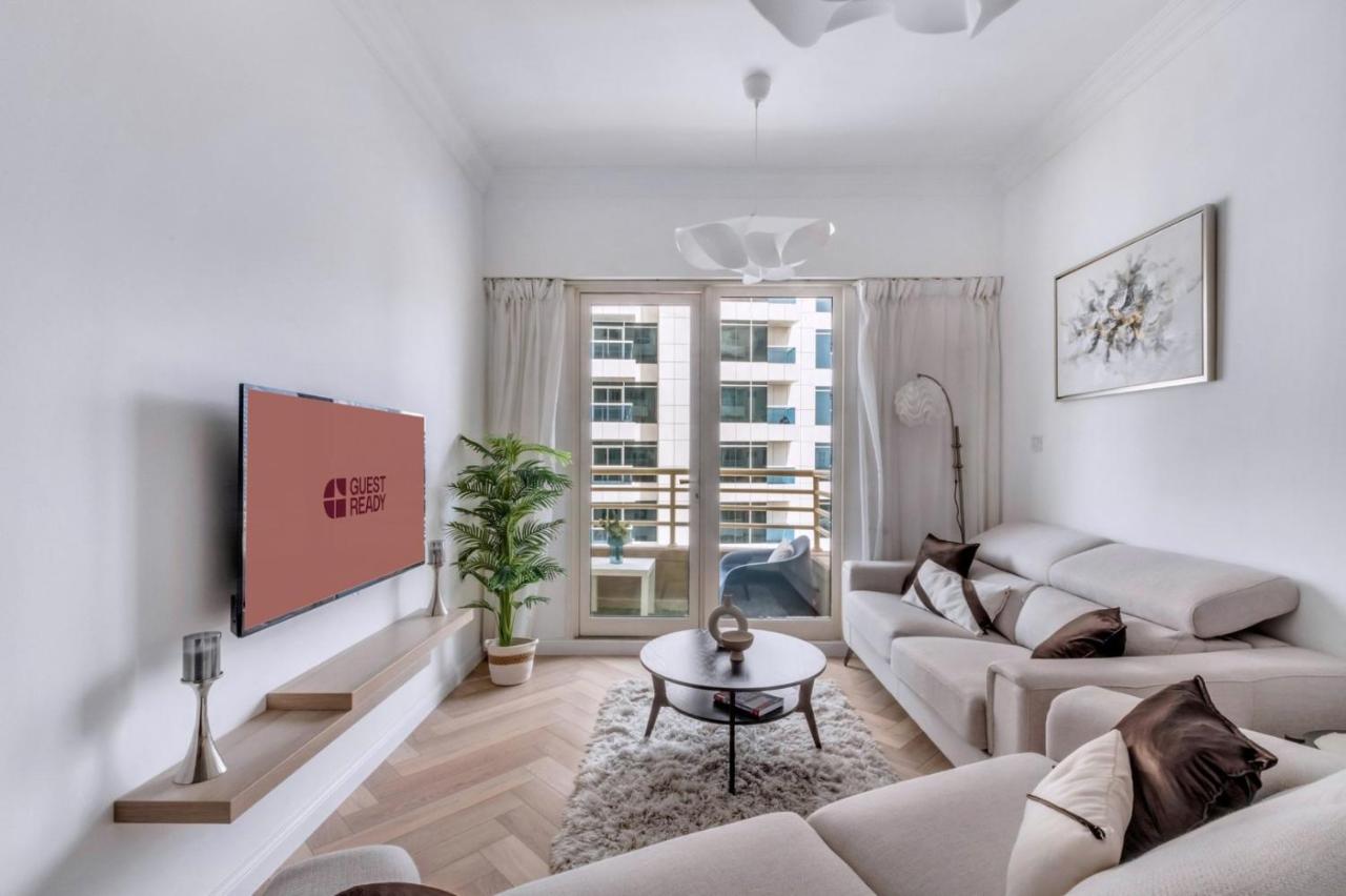 GuestReady - Marina Views | 1BR + Pool & Gym