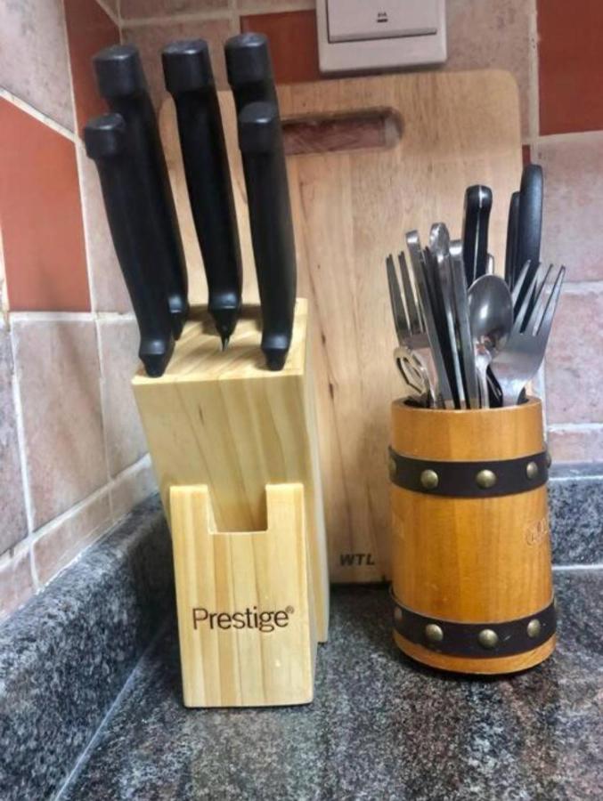 Luxury Apartment- 5 min Walking Distance Beach and 3 minutes walking distance Metro - 5