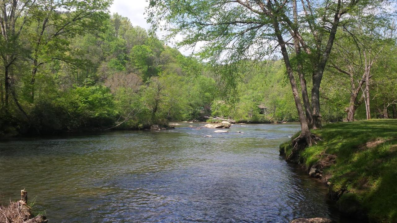 Two Rivers Lodge — photo 18