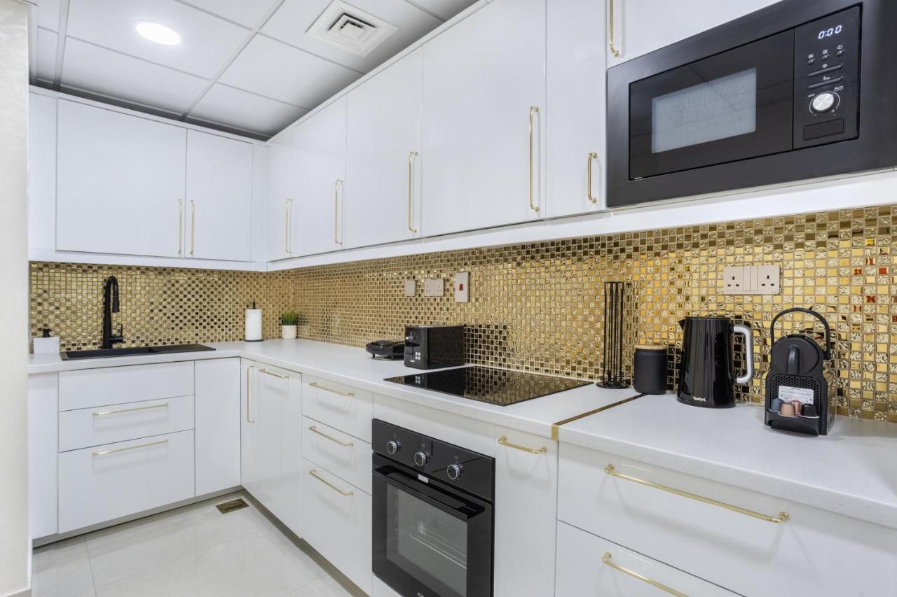 Classy 2BR Apt in Shams1 Panoramic view in JBR - 4