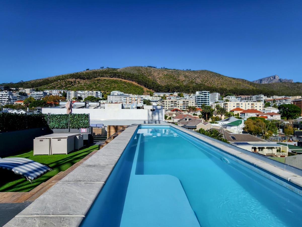 Sea Point 2-Bed Designer Pad with Rooftop Pool - 4