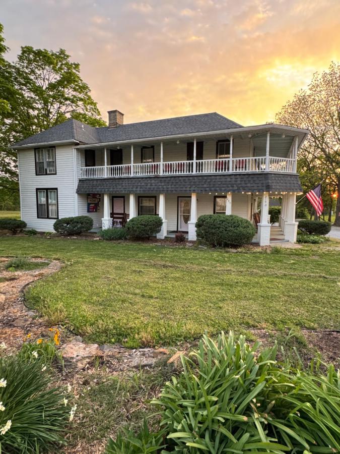 Ozark Mountain Inn — photo 6