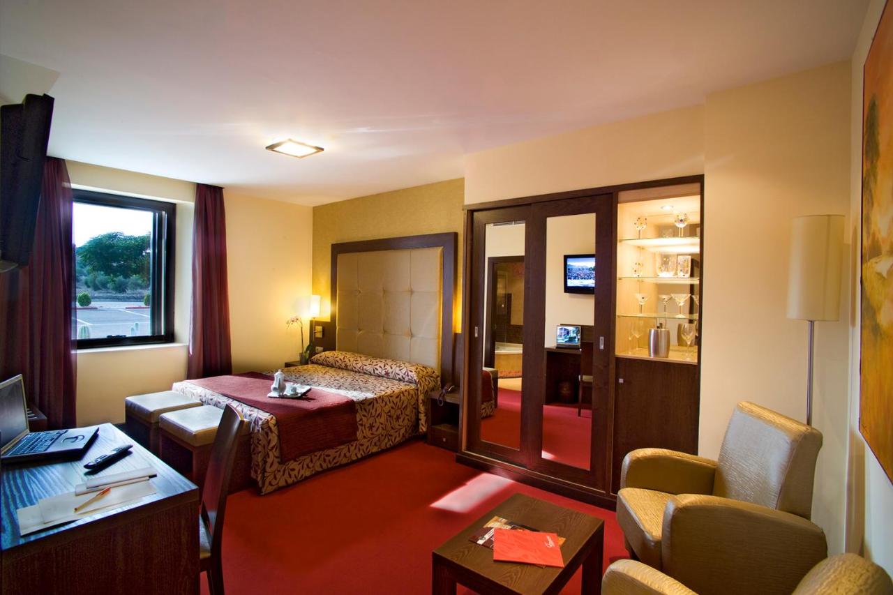 Hotel Juleca, Las Infantas – Precios actualizados 2023