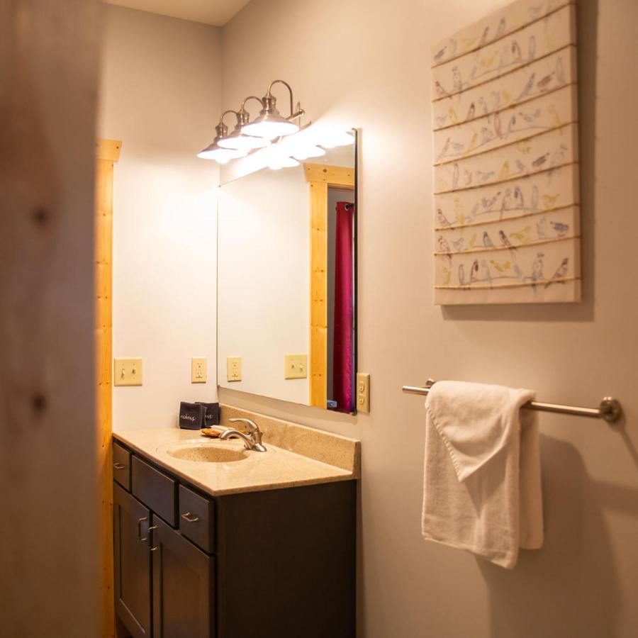 Bauer's Spruce Island Chalets — photo 23