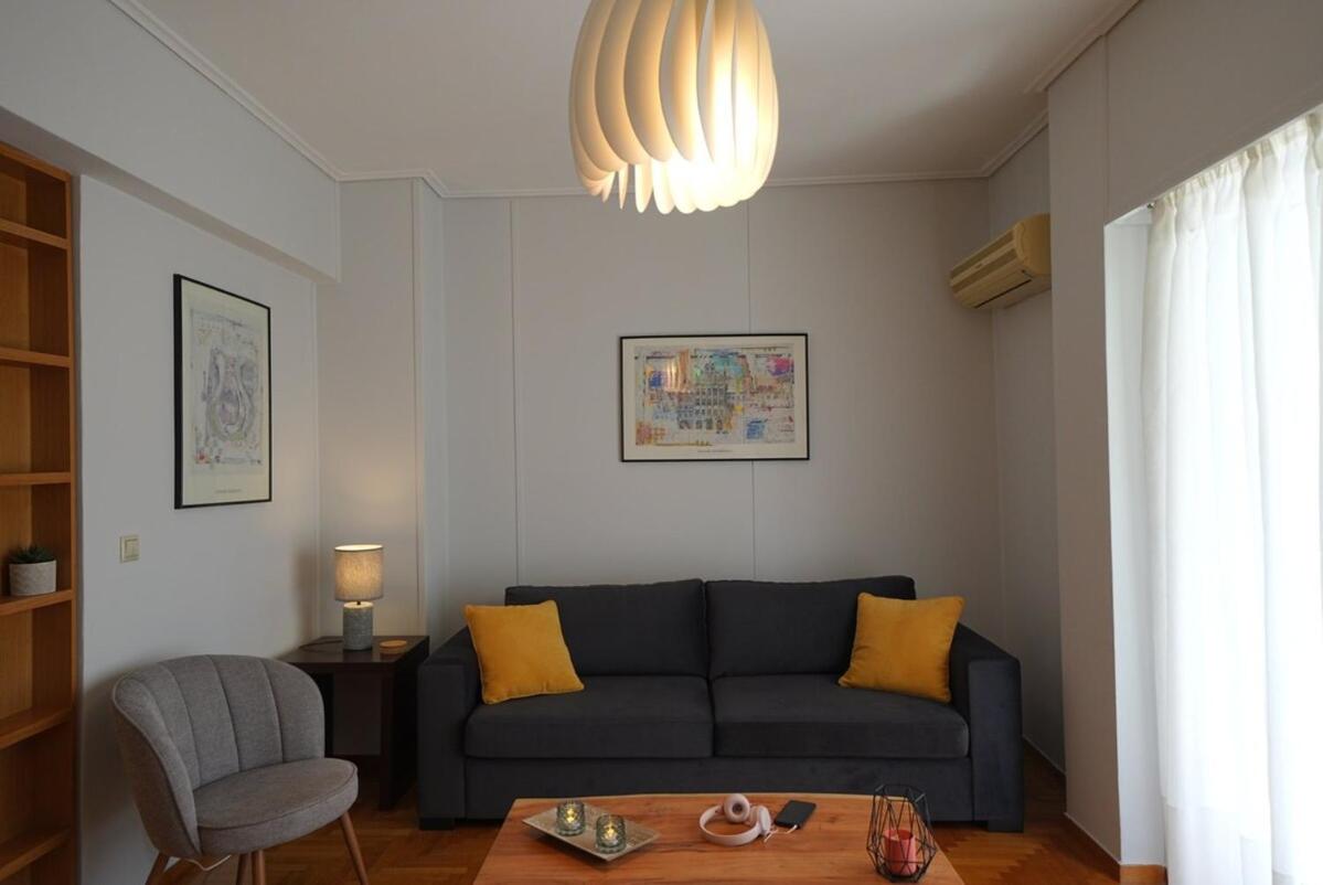 Family Flat for 4 next to the Flisvos Marina by Filos Inc - 4