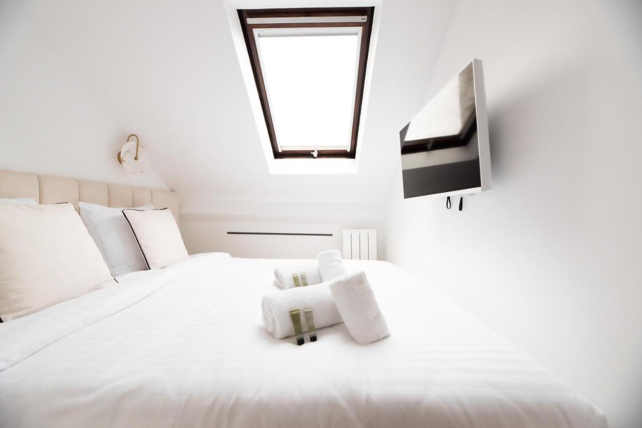 CIA - Modern Flat, Galeries Lafayette - 2