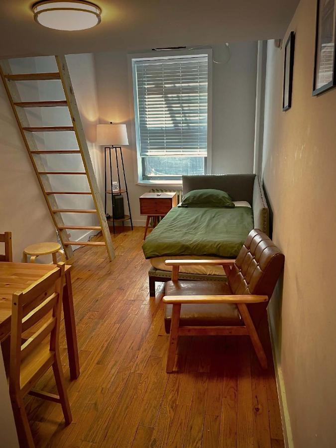 Union Square Studio 4 with Shower - Shared toilet