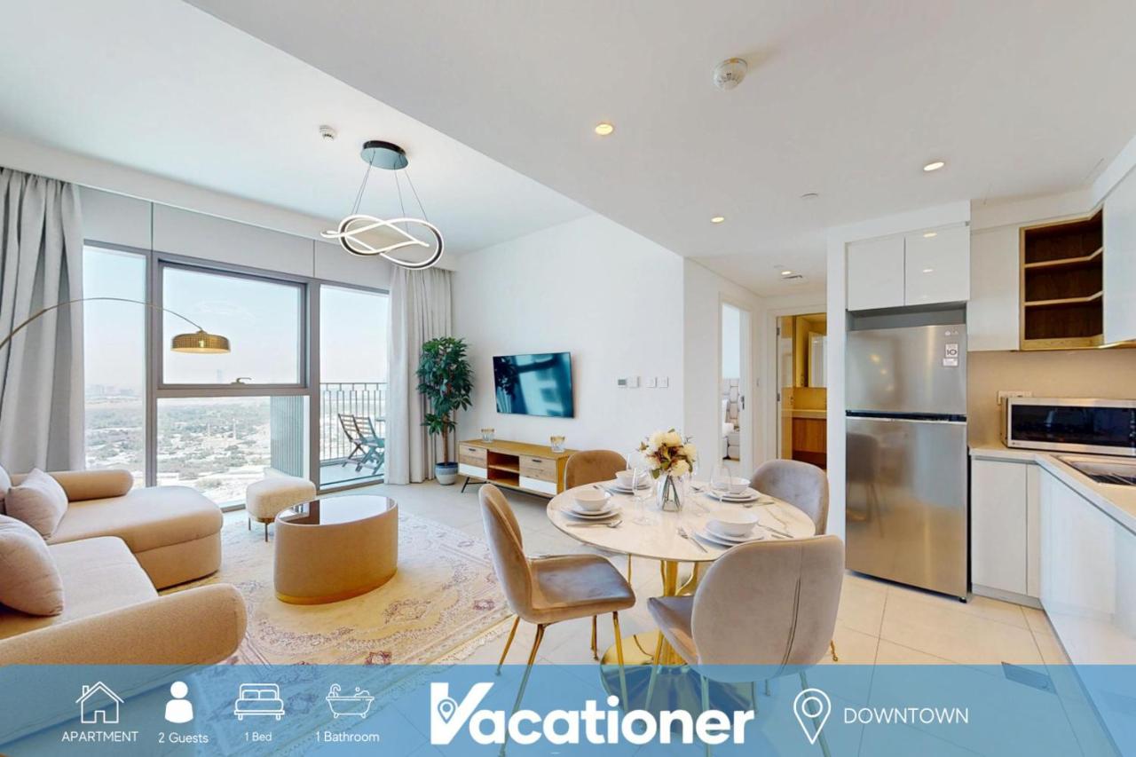 Vacationer Holiday Homes I Chic 1 Bed l City Views in Downtown Dubai