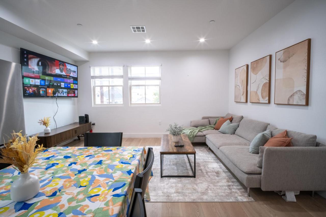 Stylish Private Room by Downtown LA with Private Parking - 5