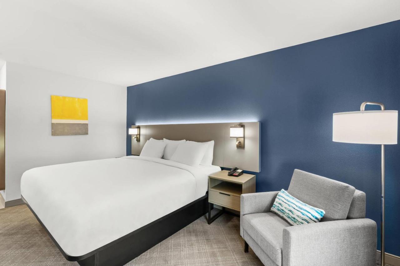 Ashwood Inn & Suites — photo 13