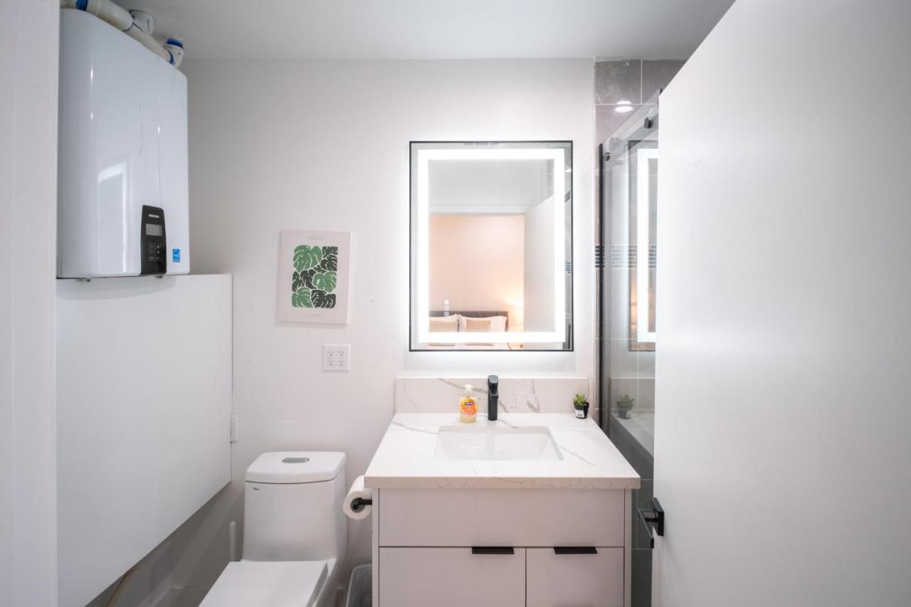 Stylish Private Room by Downtown LA - 3