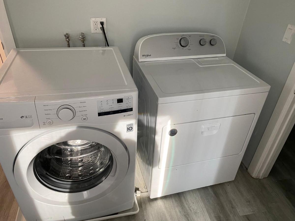 Hollywood Homes of Love - 5