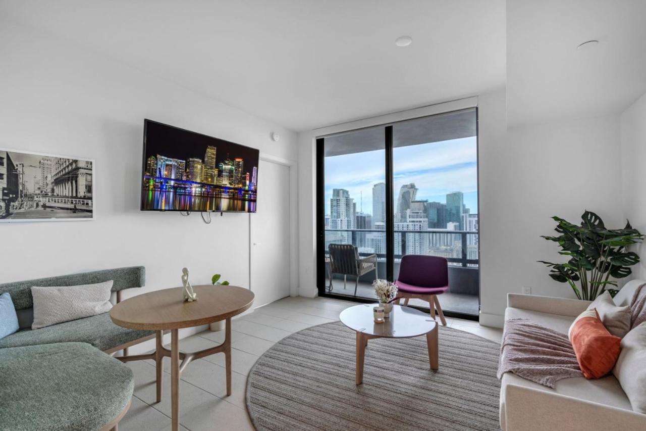 Sunlit 1BR Condo In Downtown Miami