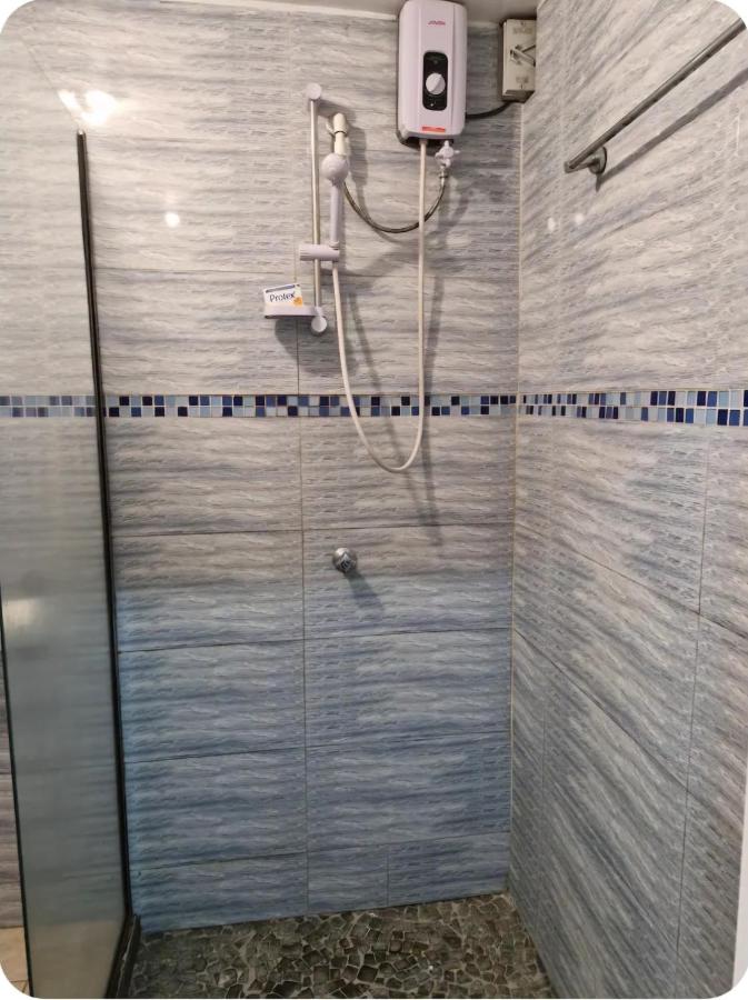 Tropical Almond Haven - 3