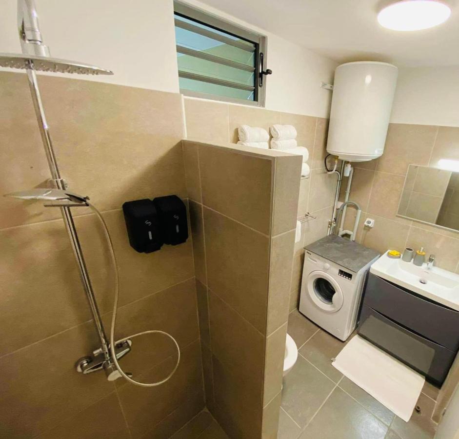 Tehautahi Cozy Lodge 2 - 3