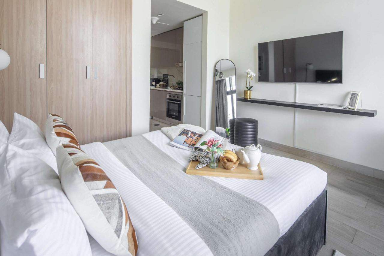 Frank Porter - Azizi Riviera 36 - 4