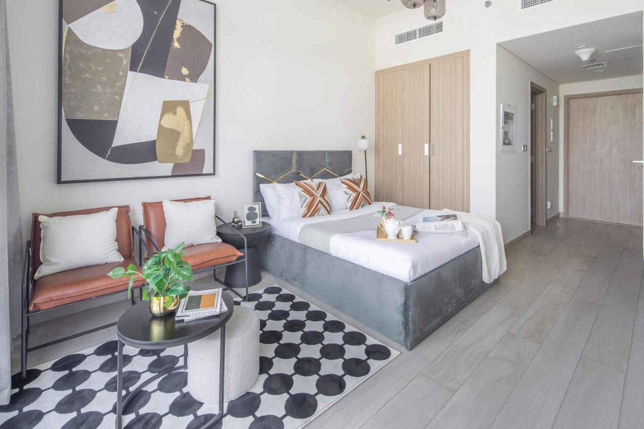 Frank Porter - Azizi Riviera 36 - 3