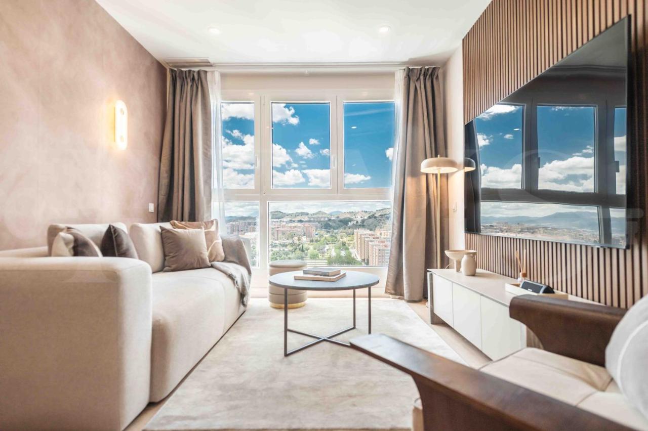 Apartment with stunning views and parking by REMS