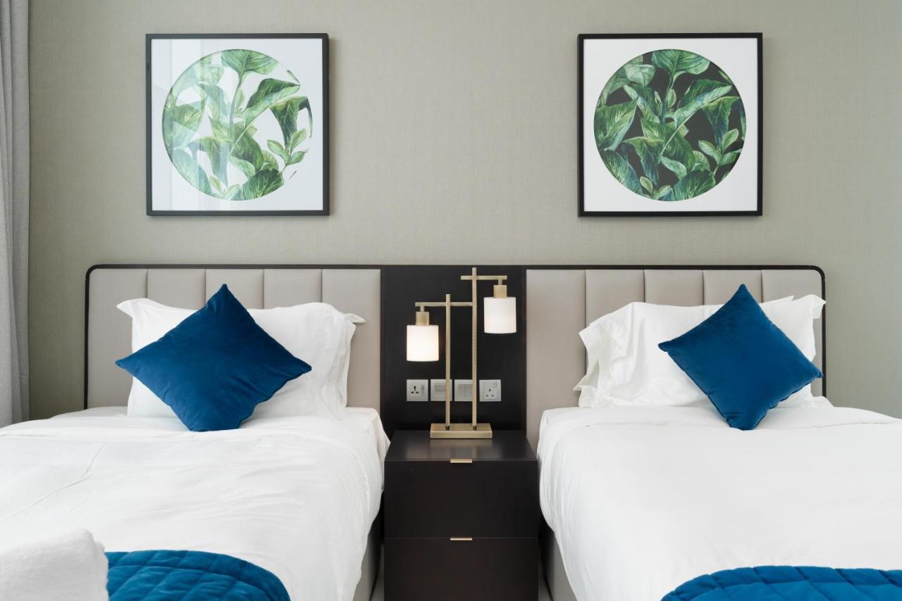 BellaViu Holiday Homes-From City Rush to Calm -2BR Retreat in DAMAC Prive