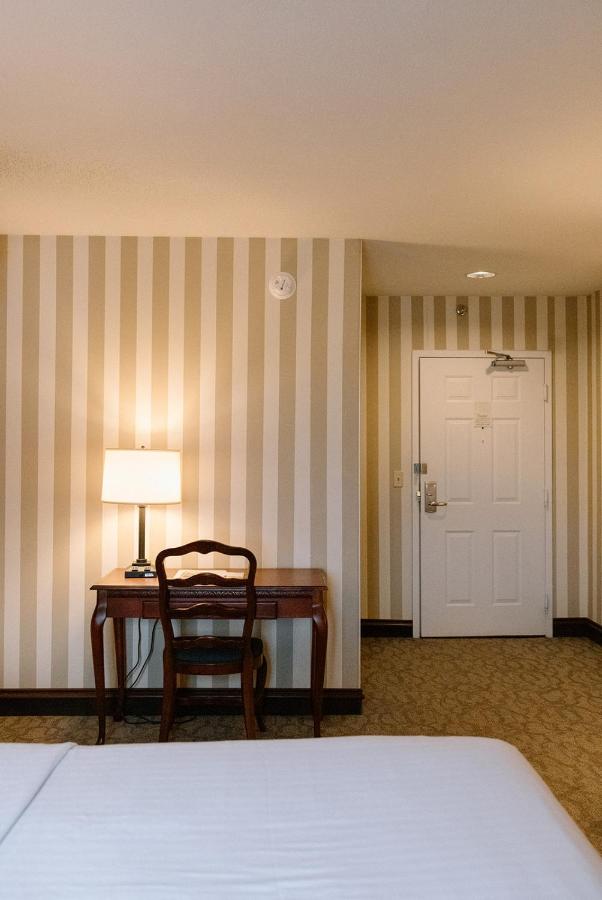 Bayshore Inn — photo 23
