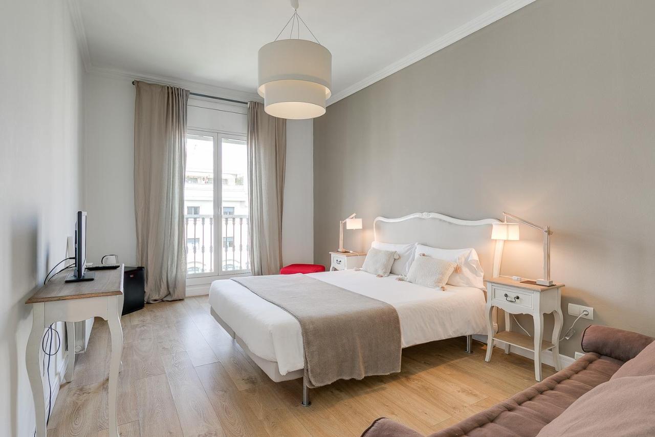 Rambla Catalunya Sky - 2