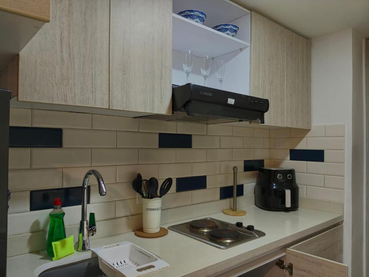 Aparta Suite 1618 - 2
