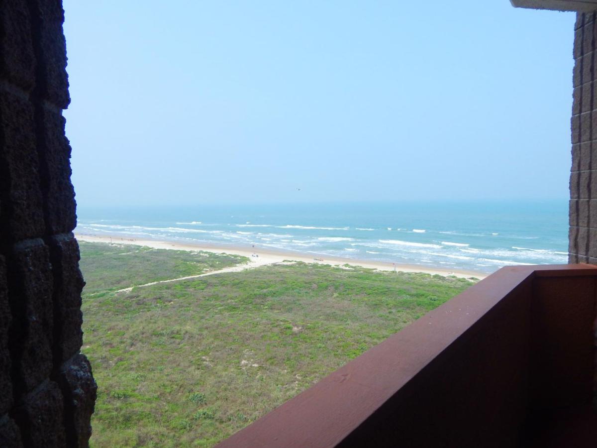 Padre South Hotel On The Beach — photo 15