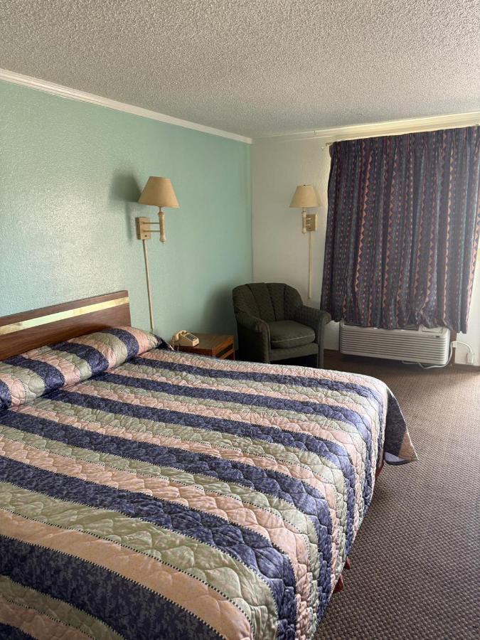 Royal Inn — photo 1