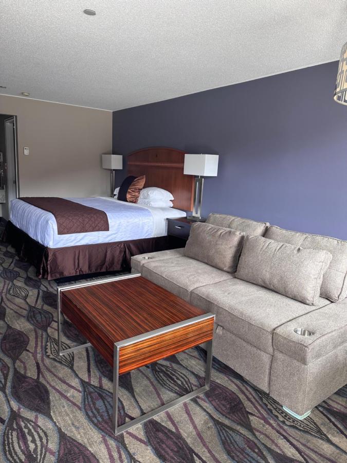 Gateway Inn and Suites — photo 6