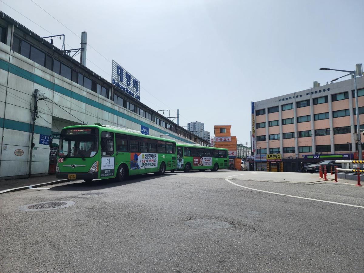 YNNY stay#Big Sale Event#Yeouido#Daebang Station-Line1 and Singil Station-Line1,5 - 2