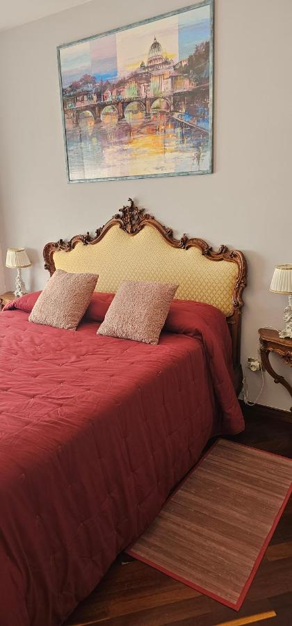 Stanza classica Eur Tintoretto - 2