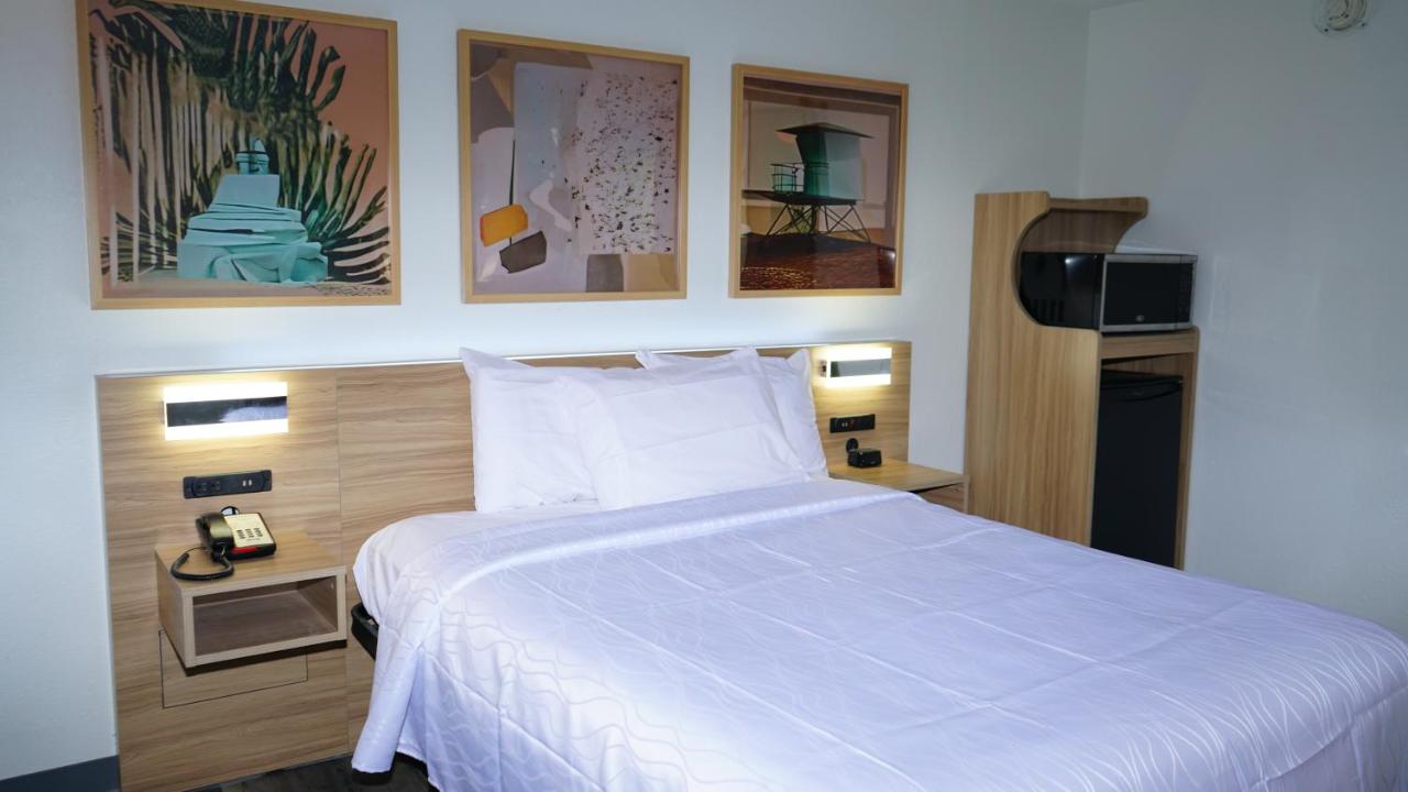 Waterfront Inn PHL Airport — photo 2