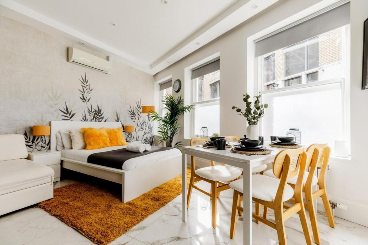 Regents Street's Superb Studios! - 2