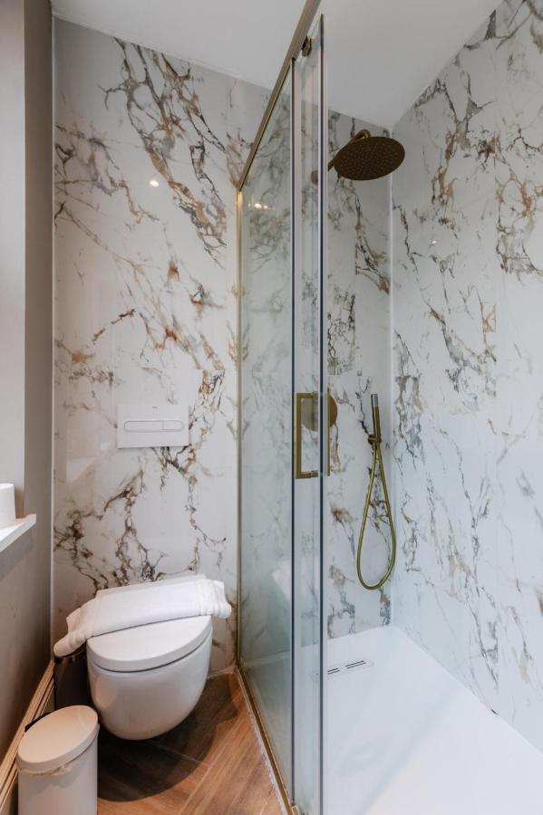 Regents Street's Superb Studios! - 4