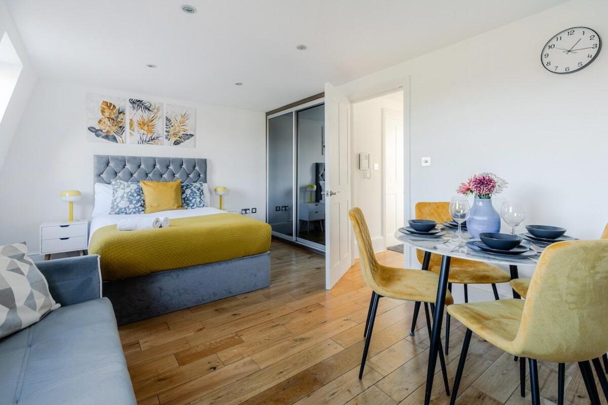 Regents Park View Apartments